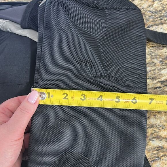 Samsonite Black And Gray Padded Zipper Pockets Travel Backpack - Picture 9 of 9